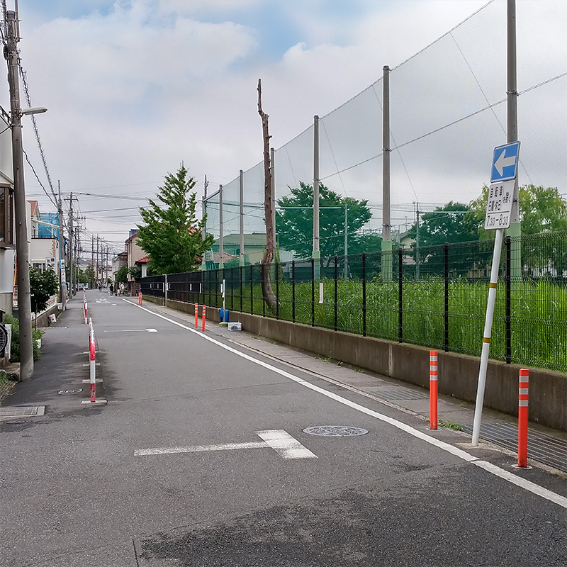 Thumbnail Image. Inheriting Relations — Protected by Reflective Poles